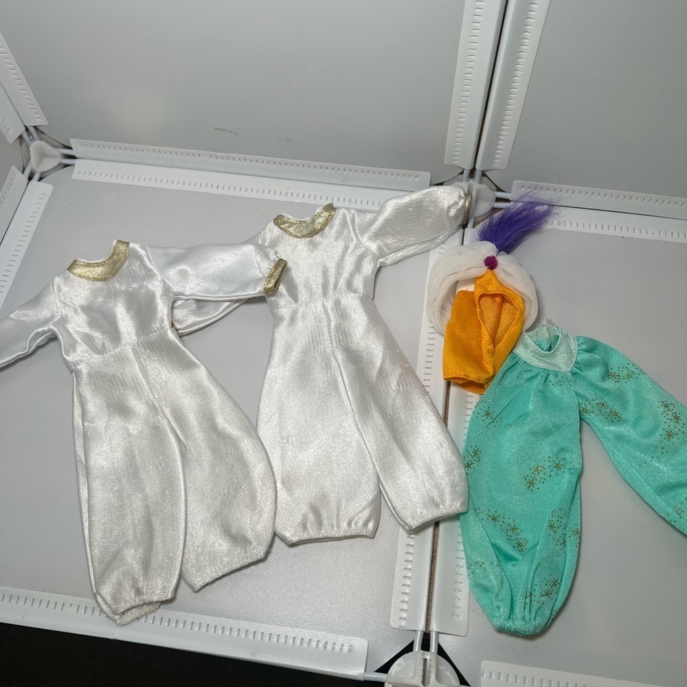 Vintage Mattel Barbie Doll Clothes Alladin Incomplete